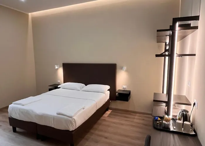 招待所 Colosseum Deluxe 4*