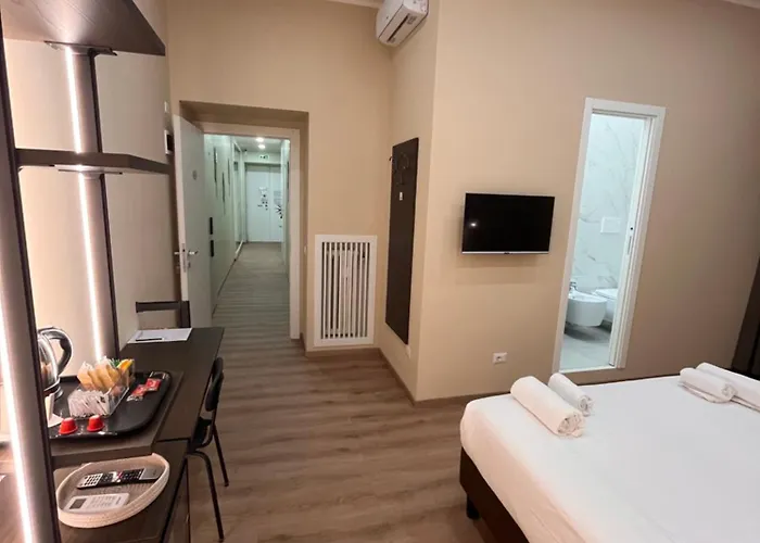 Гостевой дом Colosseum Deluxe 4*